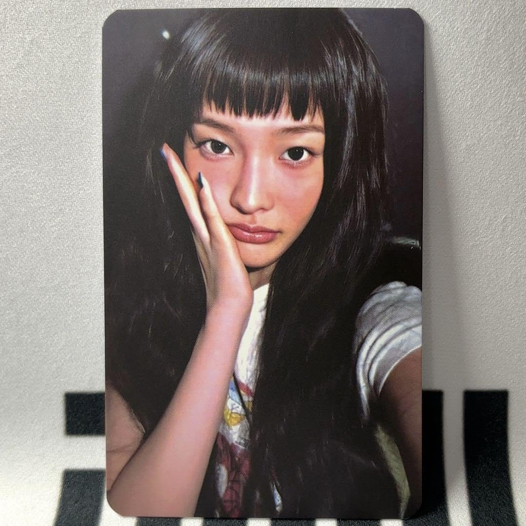 Amazon.co.jp: ILLIT イロハ SUPER REAL ME 封入 トレカ : おもちゃ